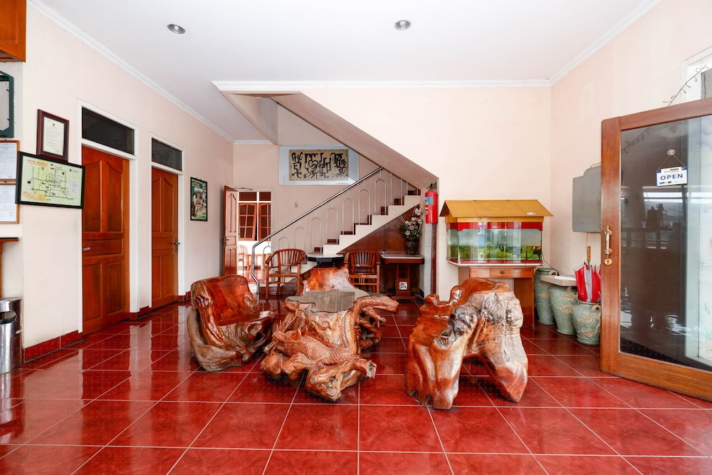 OYO 2495 Hotel Wijaya 43/50