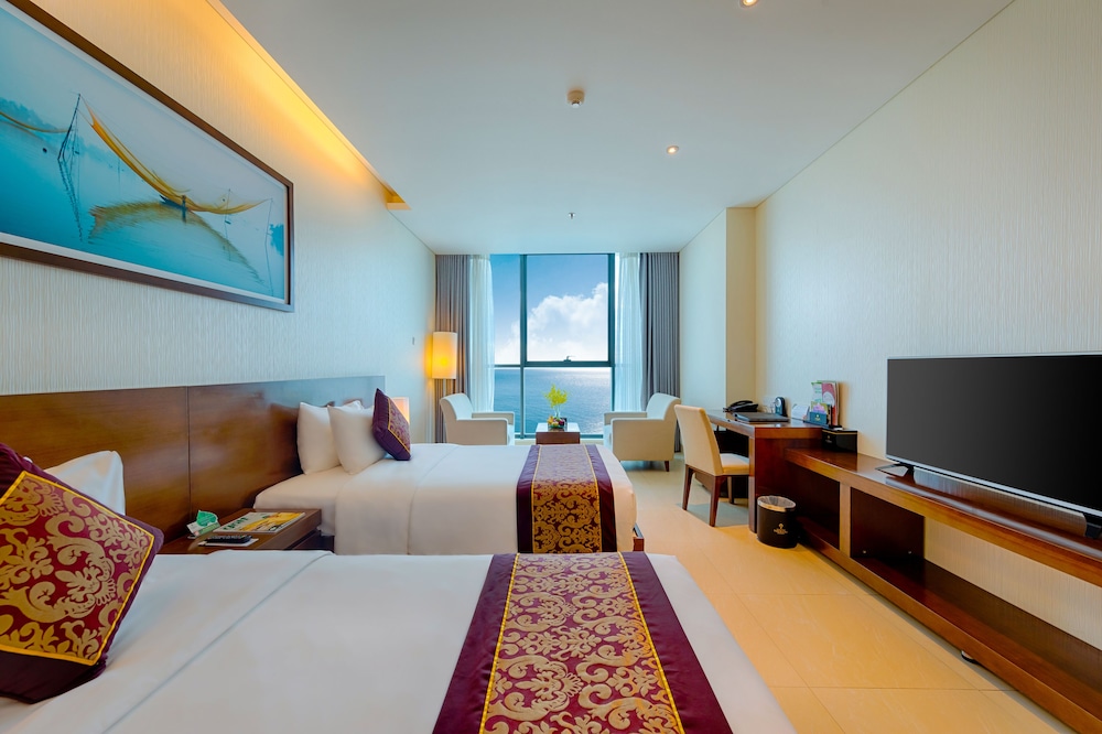 Grand Tourane Hotel 26/81