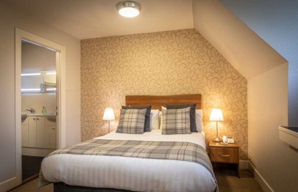 Uig Lodge Hotel 36/59