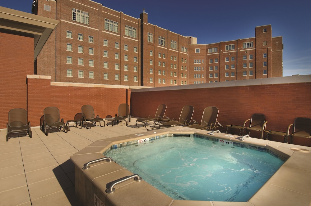 Drury Plaza Hotel Broadview Wichita 48/50