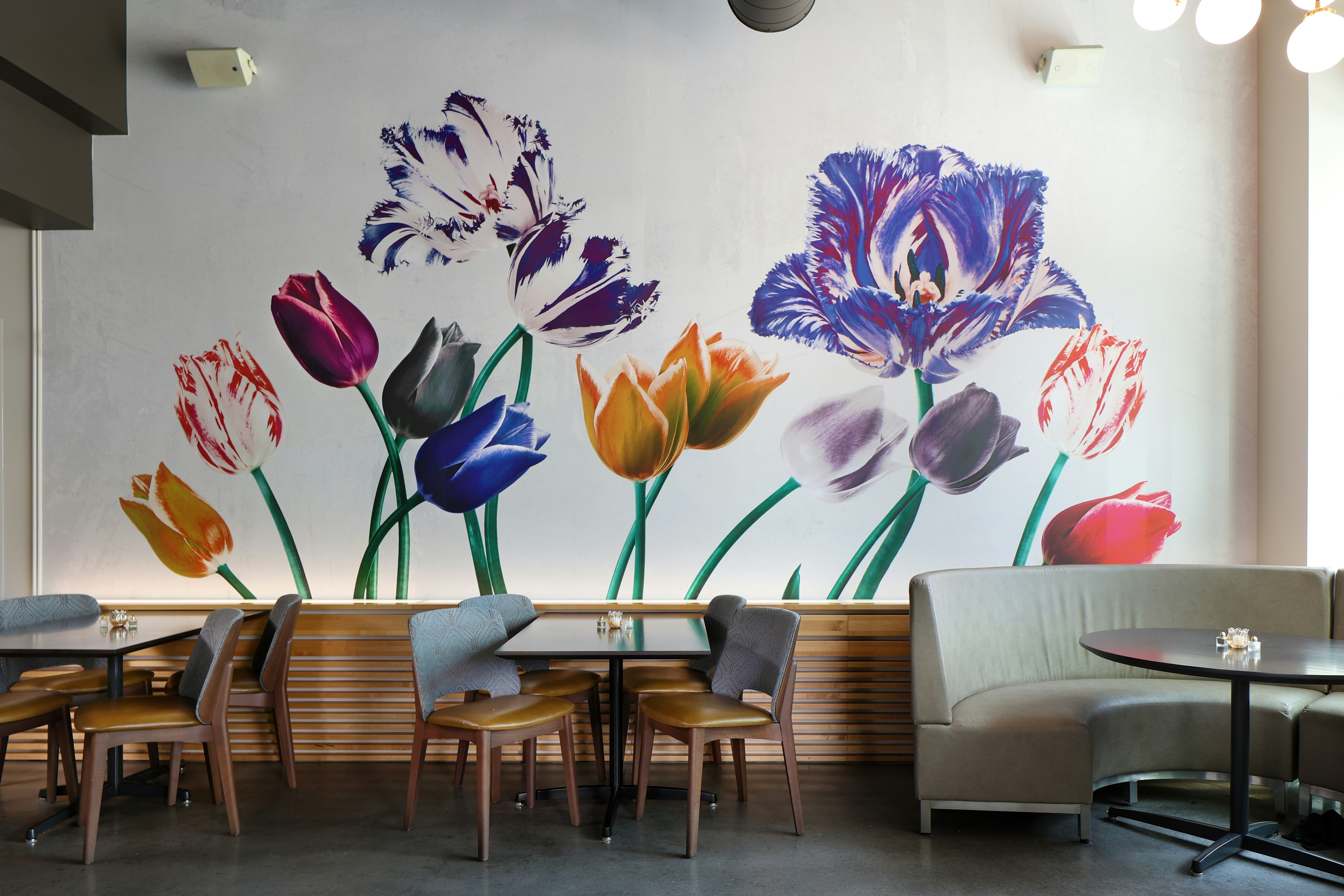 Tulyp, Tapestry Collection by Hilton 34/48