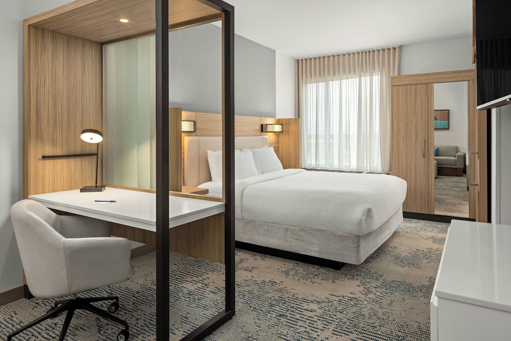 SpringHill Suites by Marriott Bettendorf 32/35