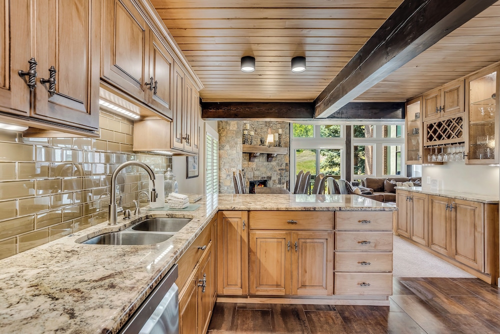 Laurelwood A Destination Residence 41/76