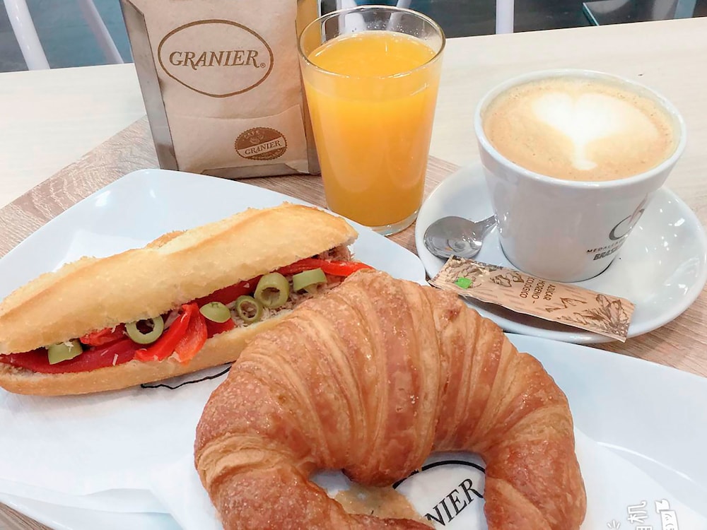 Hostal Plaza Goya Bcn 23/32