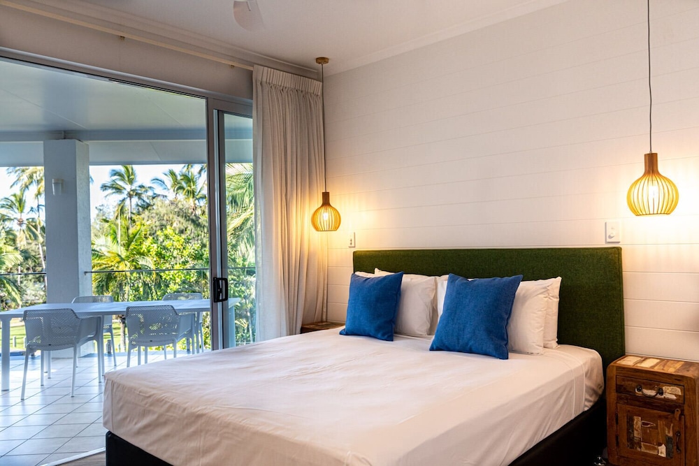 2 BEDROOMS, DELUXE, APARTMENT, OCEAN VIEW, BALCONY