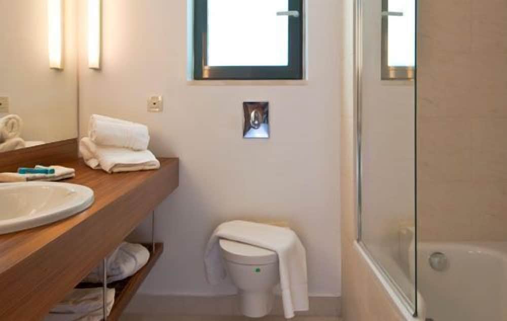 Superior, King Bed, Water Front, Sea View