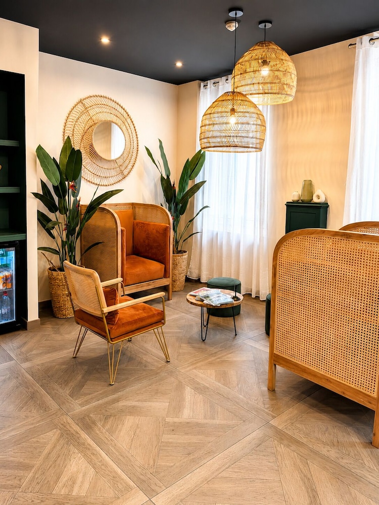 Hotel Kyriad Marseille Centre Paradis Prefecture 10/50