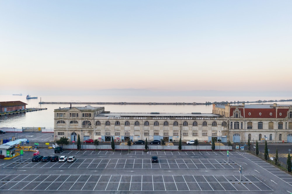 Noa Hotel 60/66