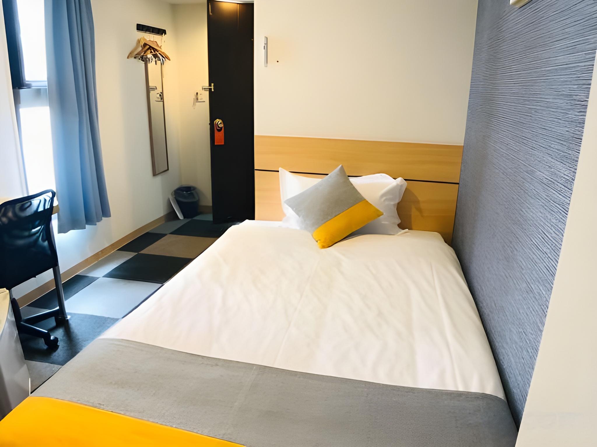 Semi Room, Single Bed, Semi Double Bed