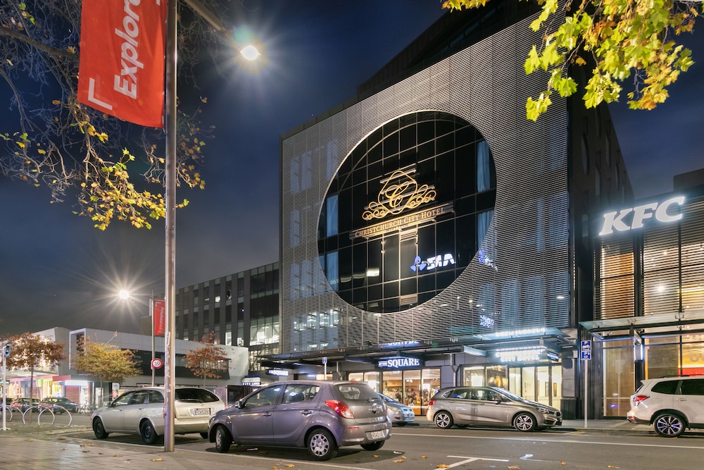 Christchurch City Hotel 29/35