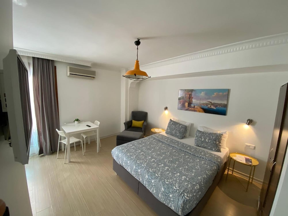 Flats Company - Karakoy Apartment 8/70