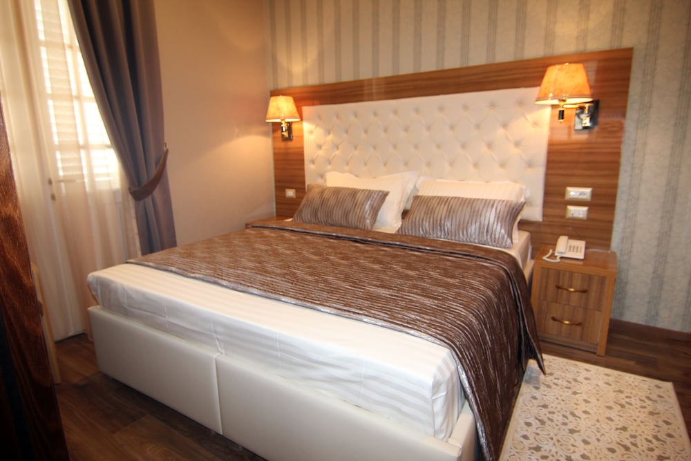 Hotel Boutique Restorant Gloria 15/50