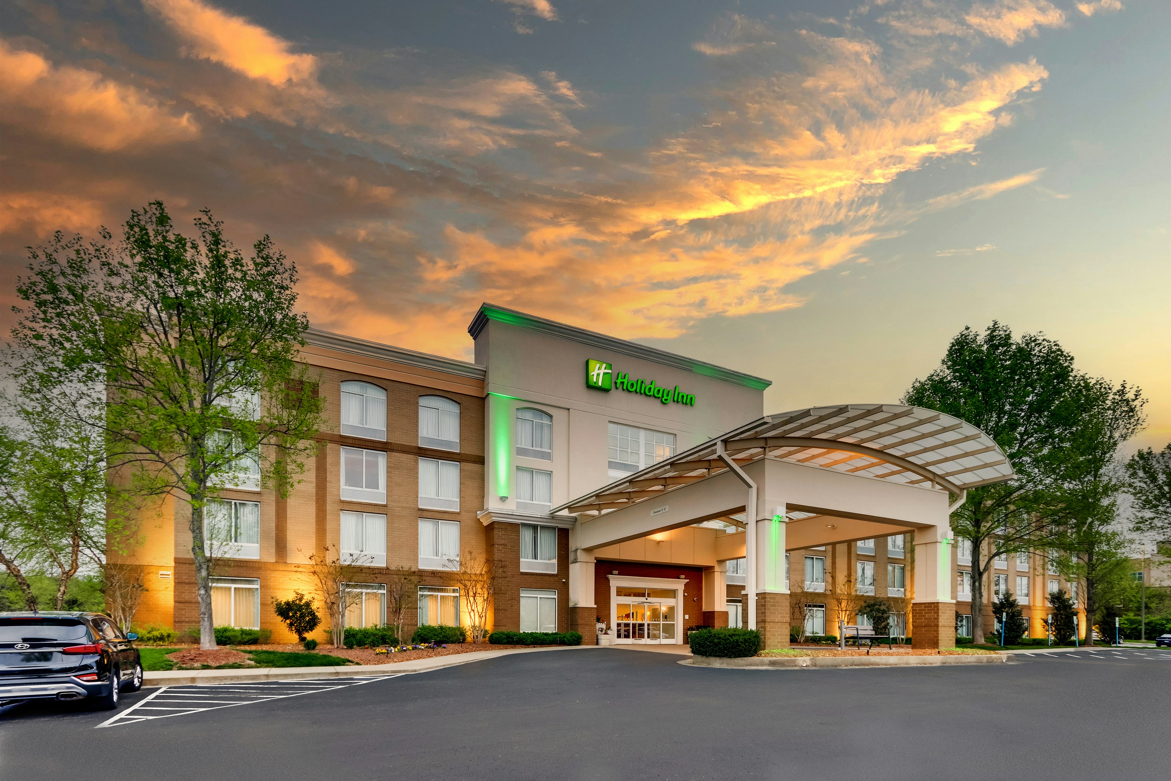HOLIDAY INN FRANKLIN - COOL SPRINGS 56/64