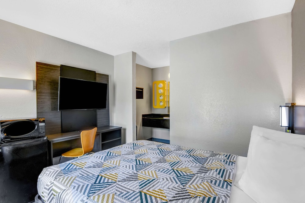 Motel6 Dalton, GA 11/47