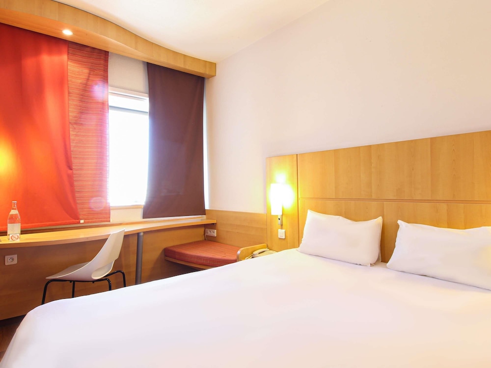 Ibis Tunis 22/70