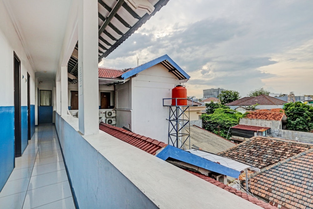 OYO 90426 Near Mall Ciputra 2酒店(OYO 90426 Near Mall Ciputra 2) 图片5