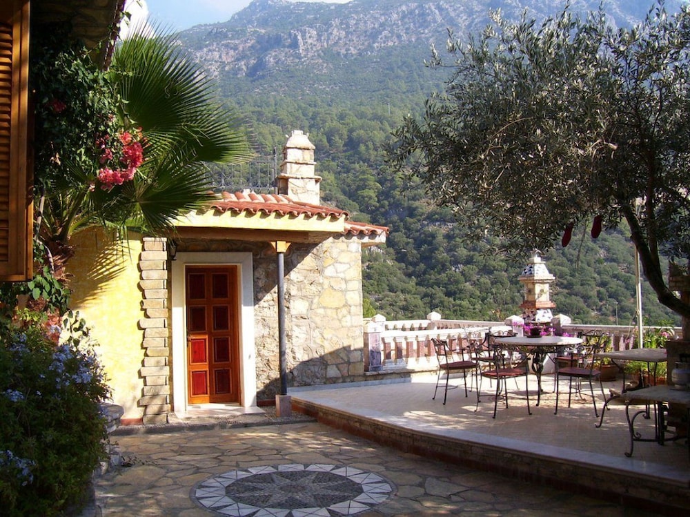 Villa Symbola 2/45