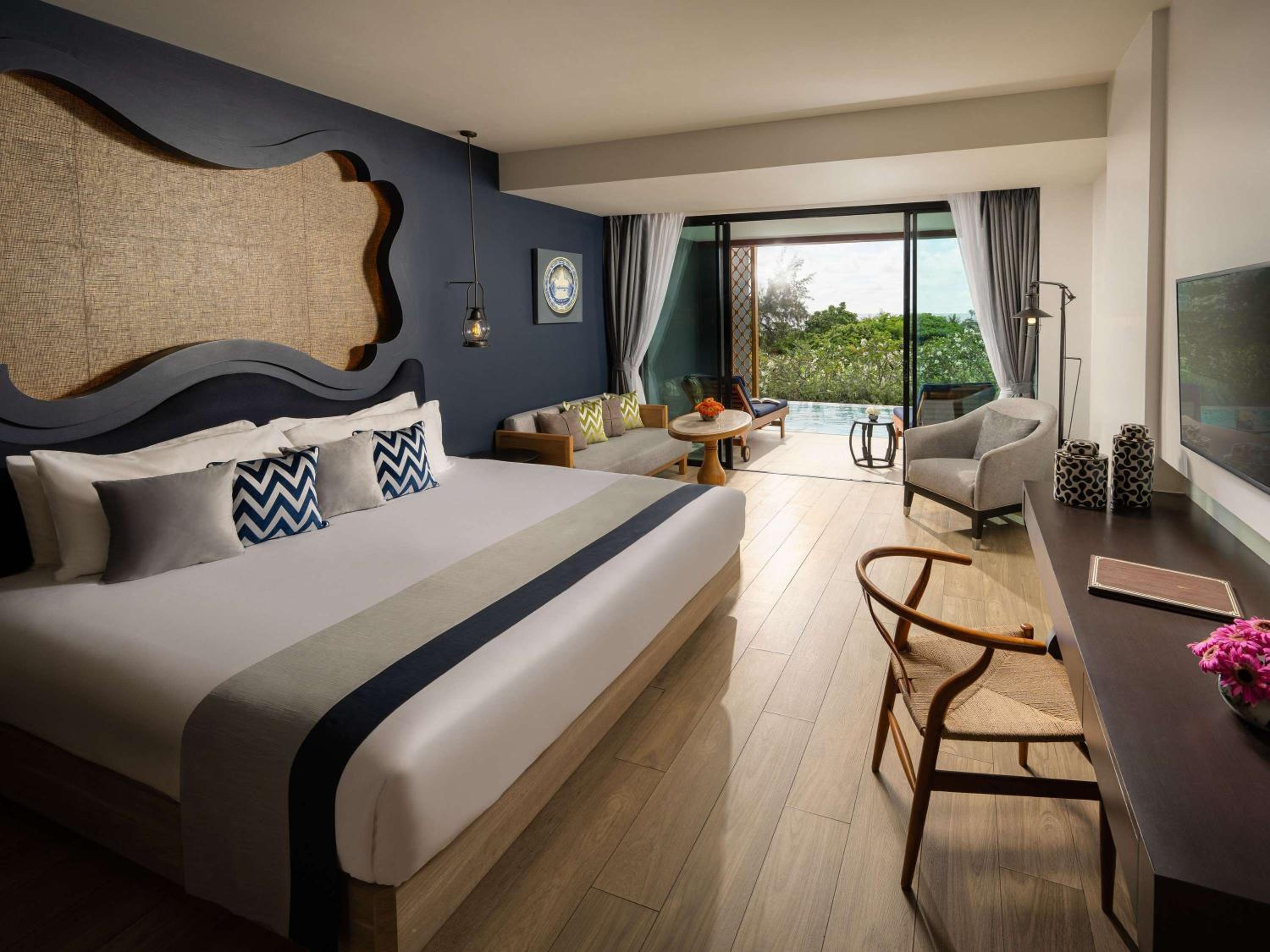 Deluxe, Suite, Sea View, Jetted Tub