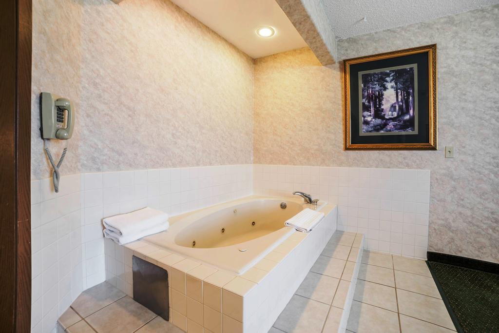 Yellowstone River Inn and Suites 45/47
