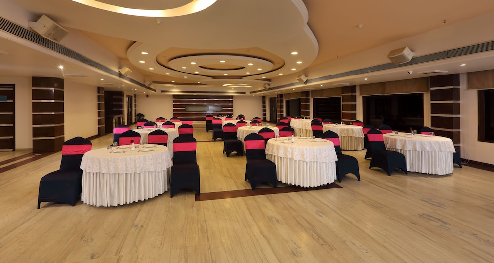 Lemon Tree Hotel Baddi 35/50