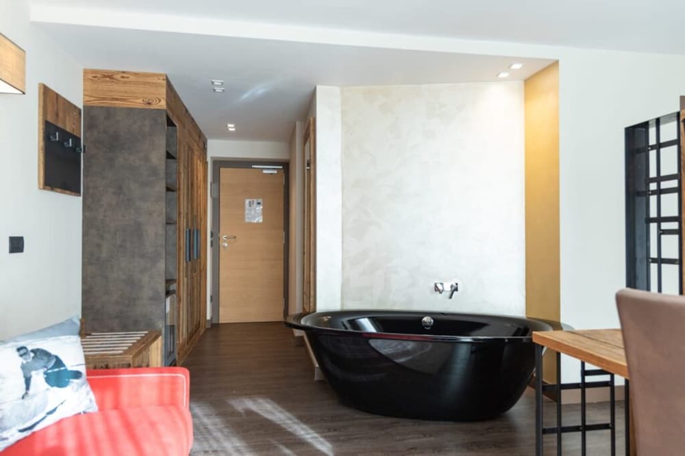 OLIMPIA HOTEL 30/50