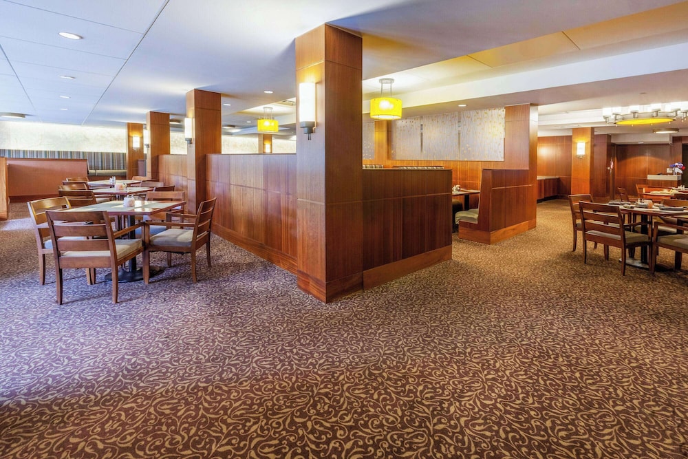Randolph Hotel Liverpool/Syracuse/Airport West, Trademark 51/63