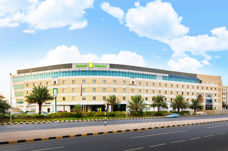 Holiday Inn Muscat al Seeb by IHG 3/73