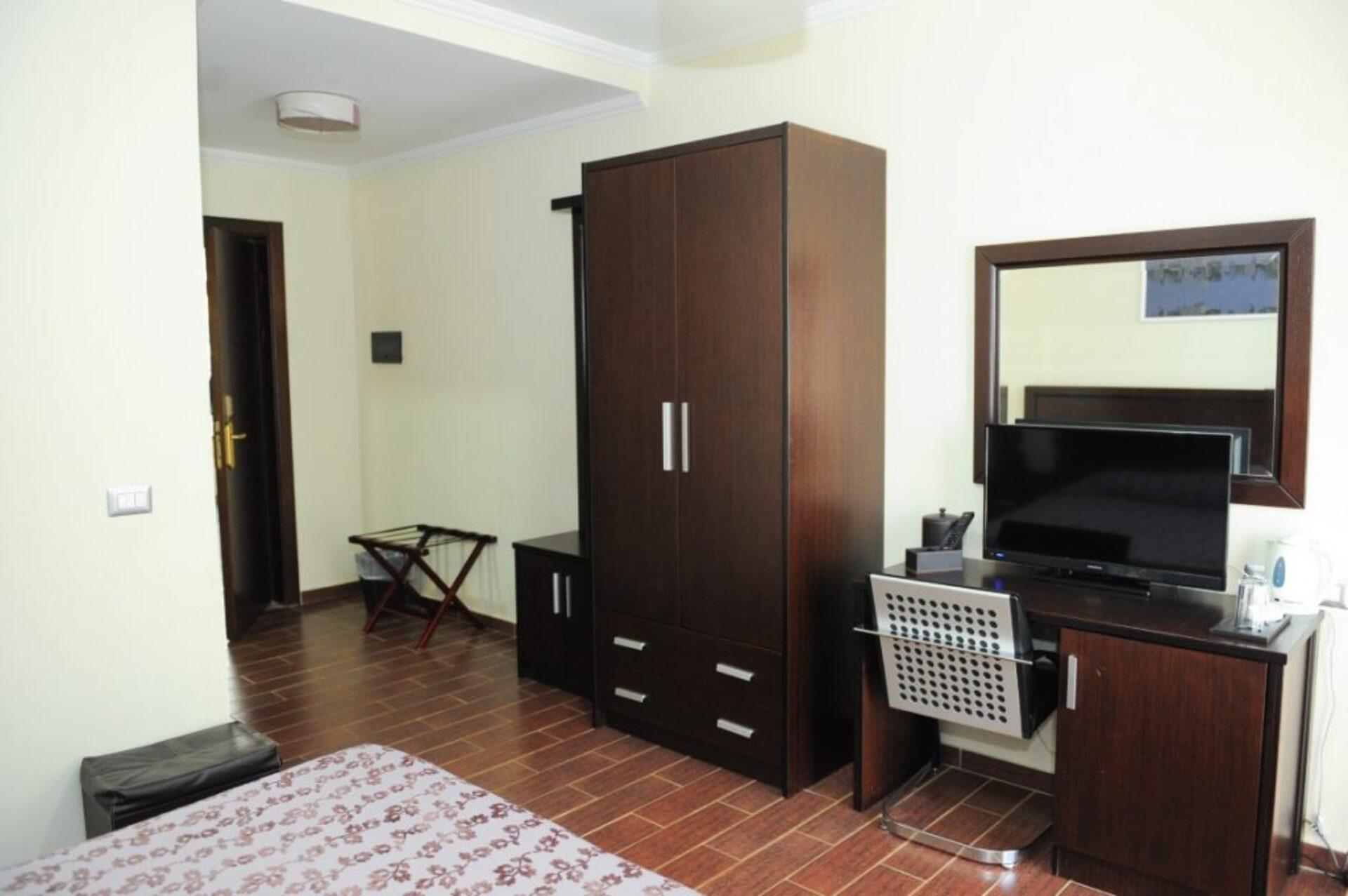 Hotel Leonardo 18/20