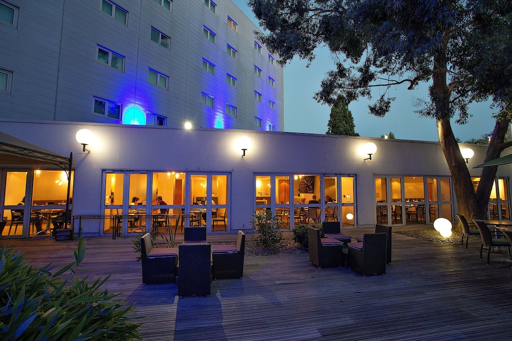 Novotel Paris Orly Rungis 69/75