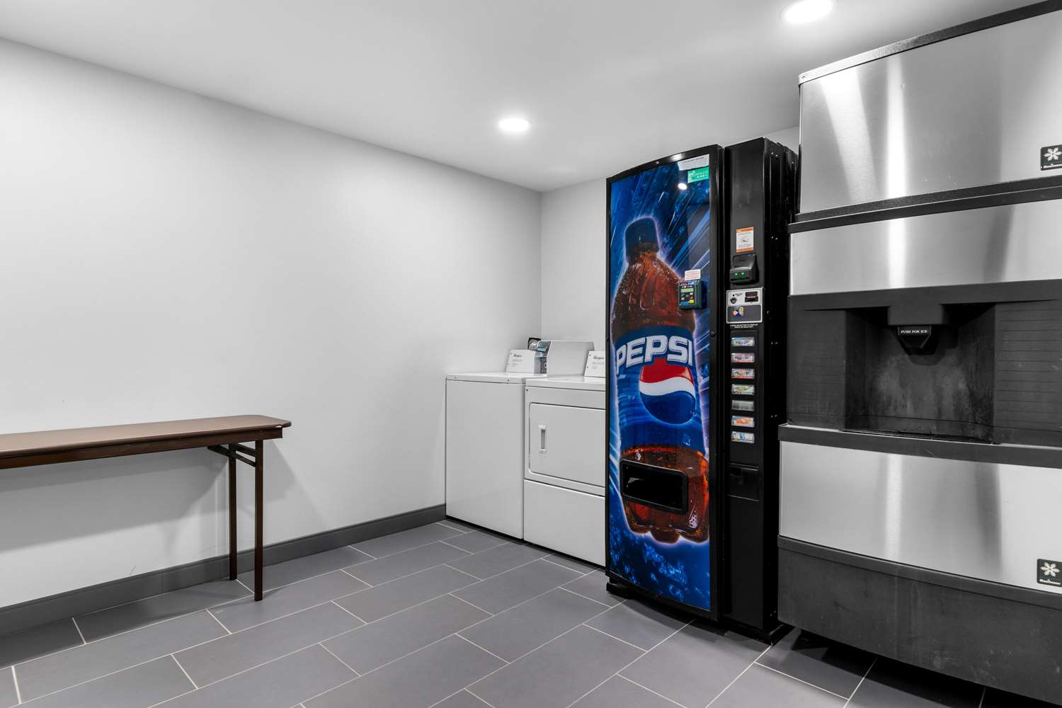 Comfort Inn and Suites York, PA 44/44