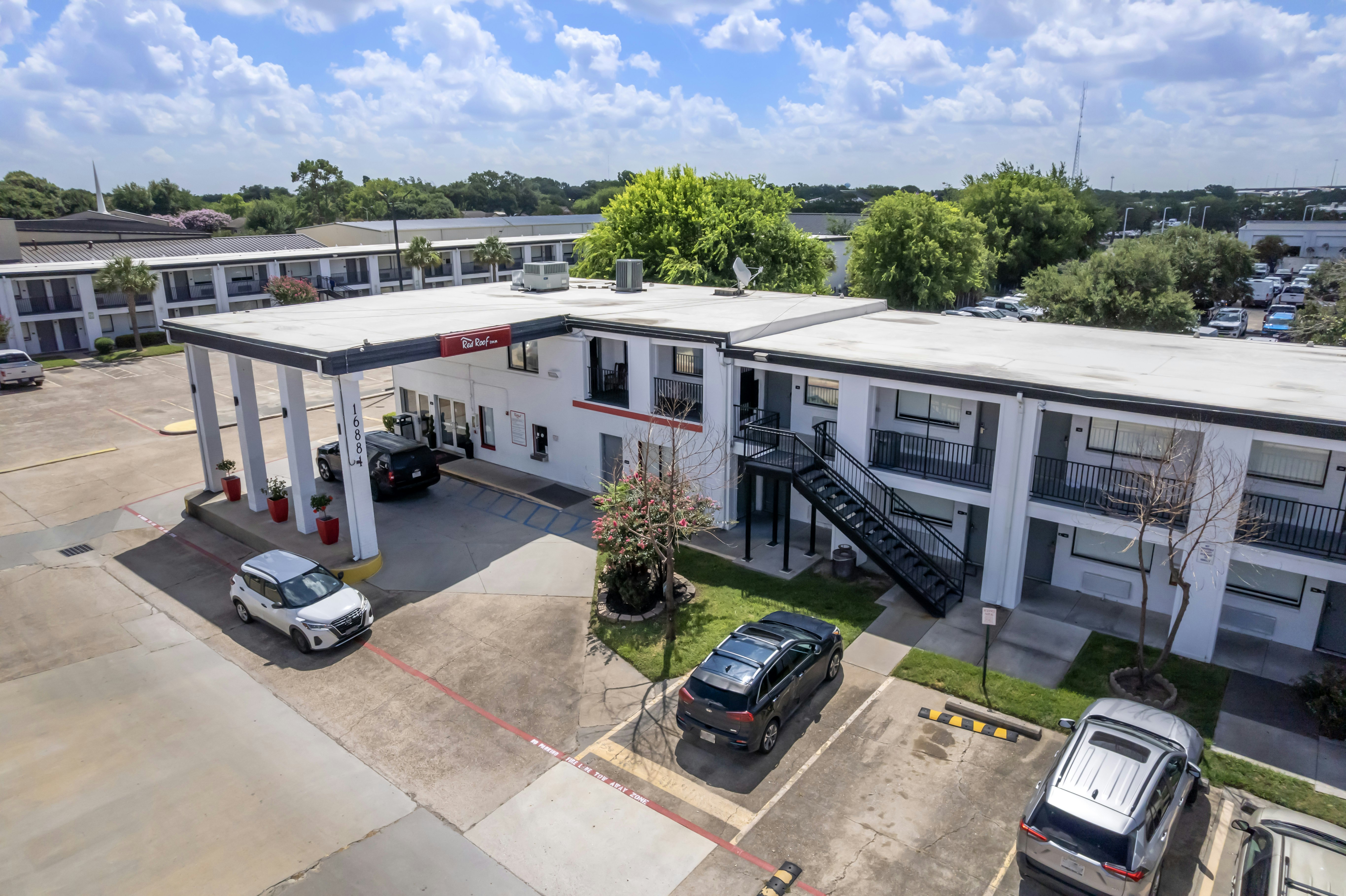 Red Roof Inn Houston - Jersey Village 16/21