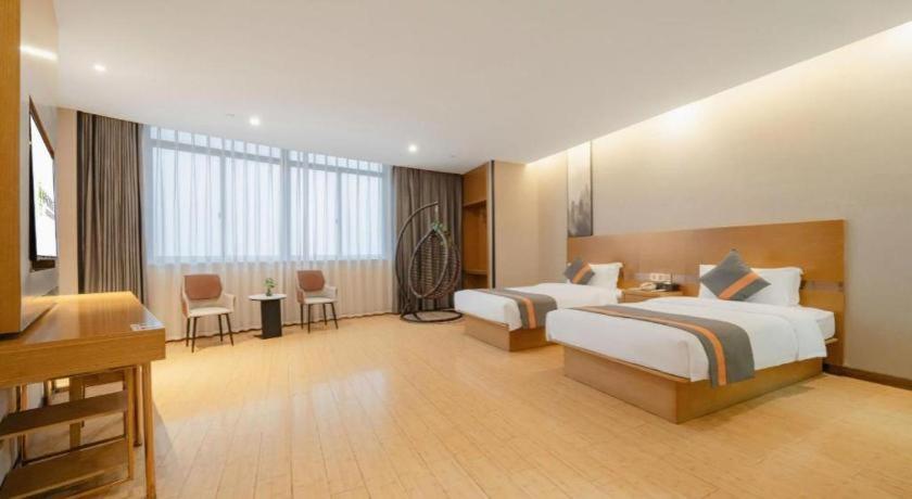 GreenTree Inn Huzhou Zhili Fortune Plaza Wuxing Avenue Express Hotel 21/53