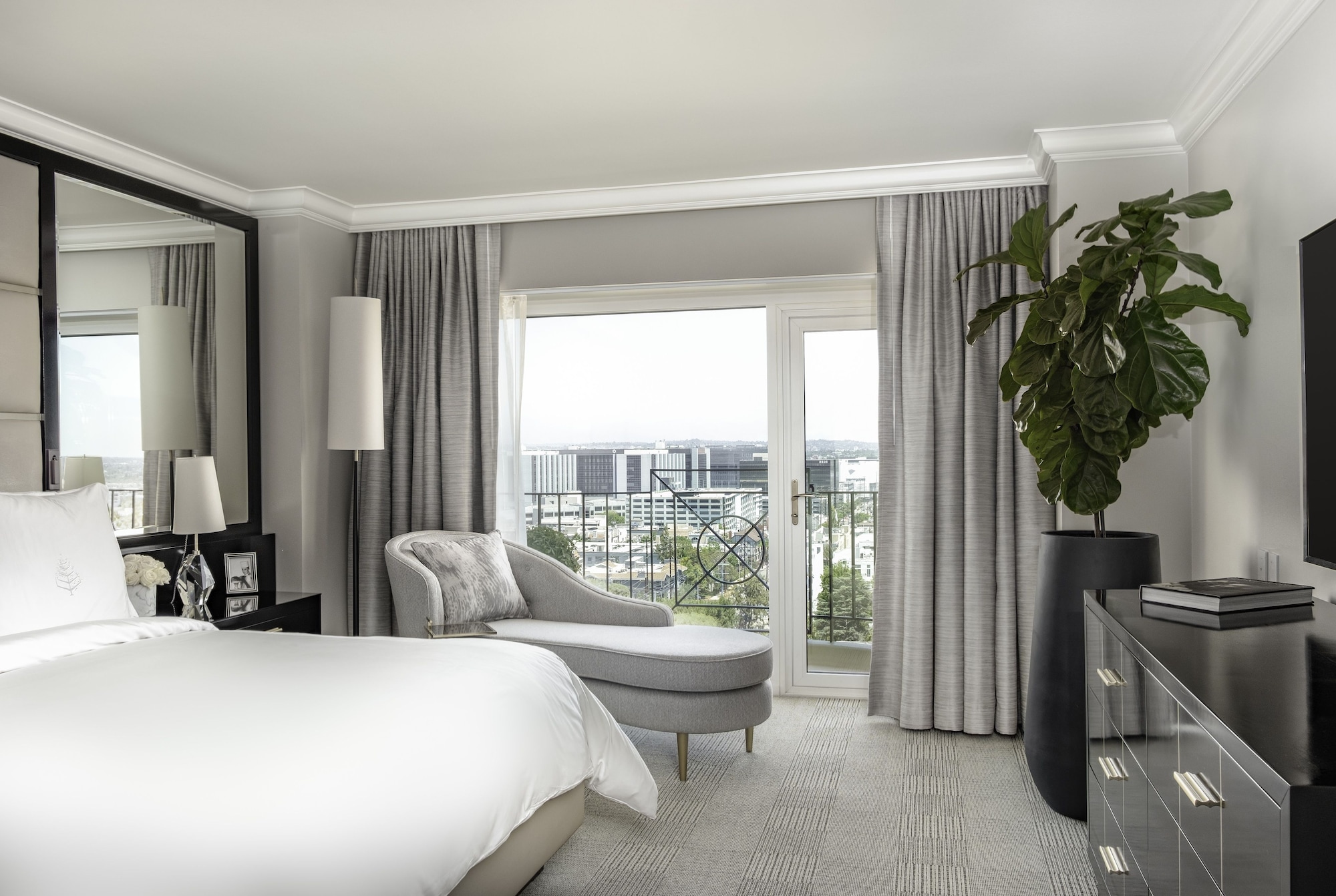 GRAND, DOHENY, SUITE, BALCONY