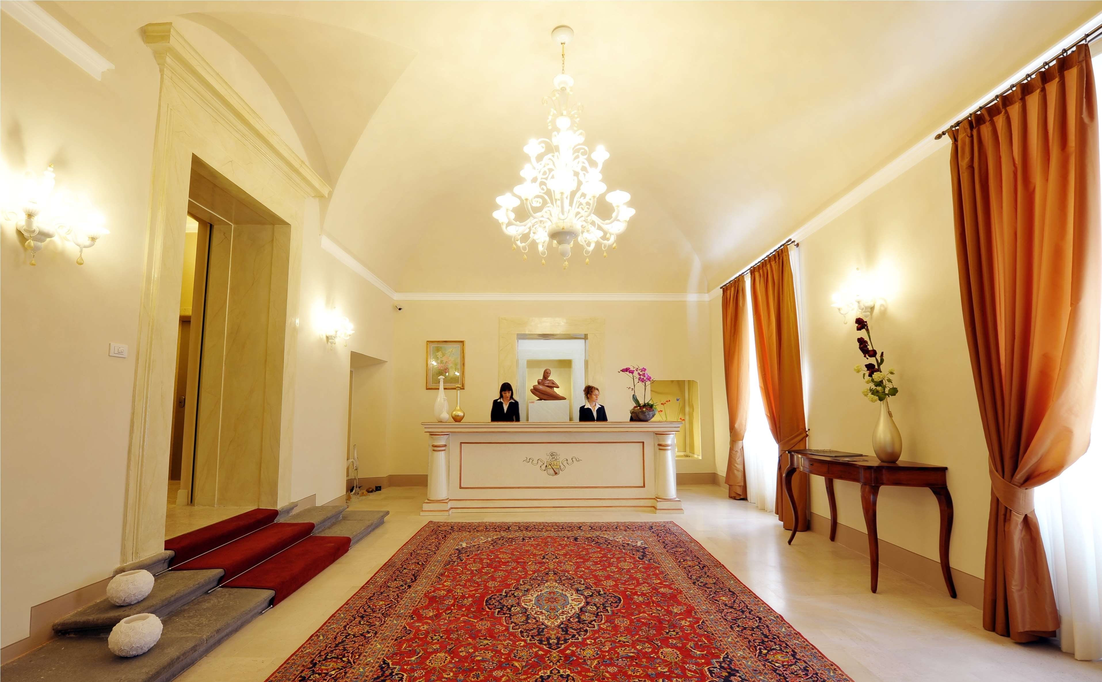 Palazzo San Lorenzo 7/81