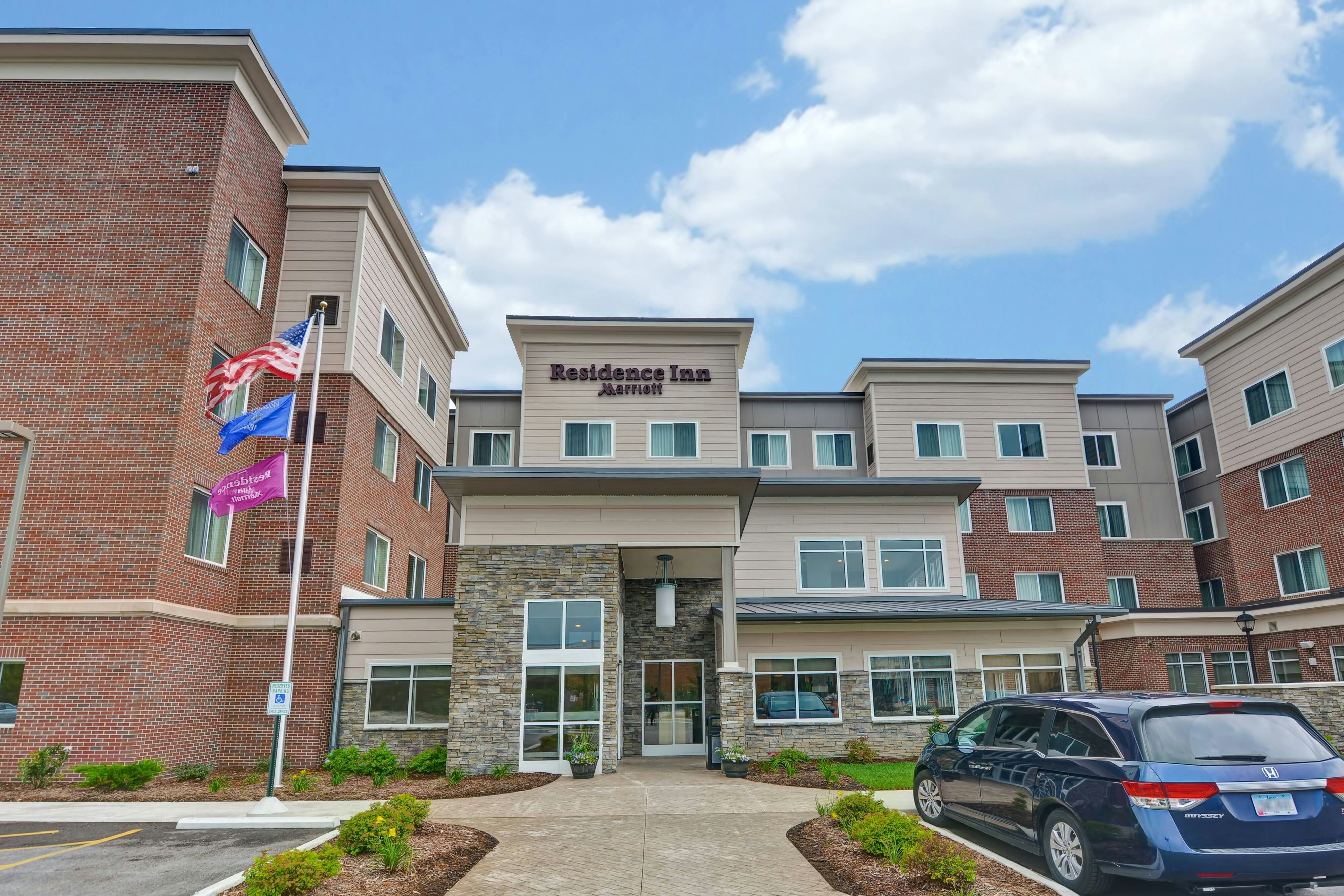 Residence Inn Milwaukee North Glendale 16/16