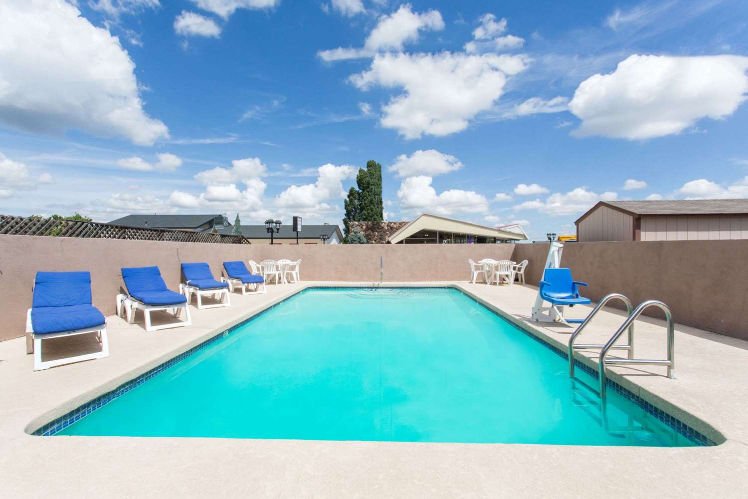 Travelodge By Wyndham Williams Grand Canyon 6/8