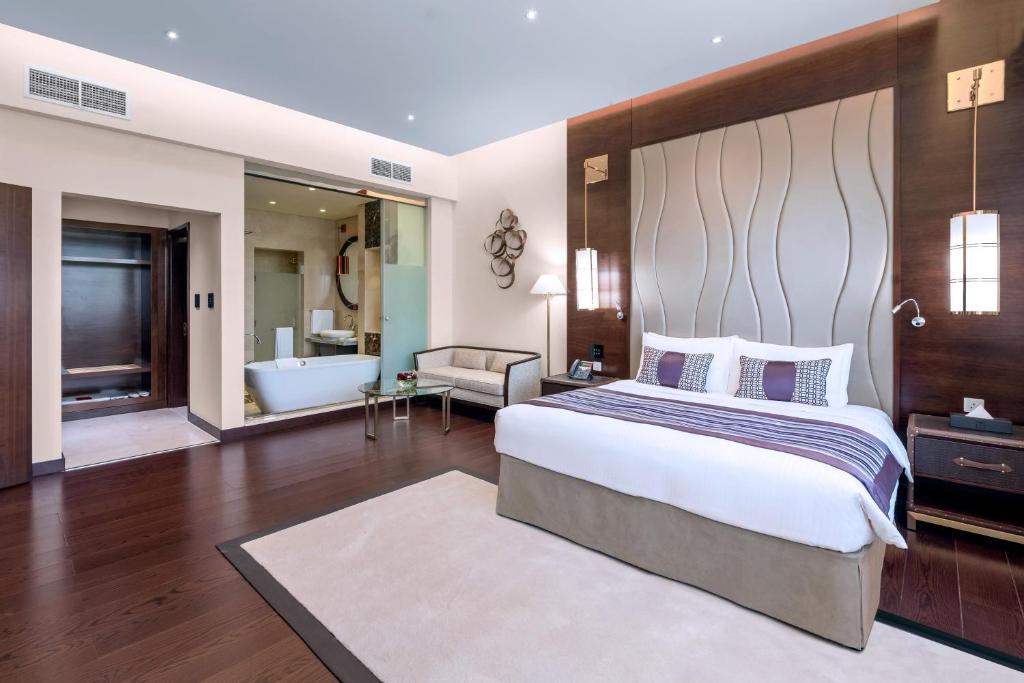 Grand Millennium Suite، جراند ميلينيوم تبوك(Grand Millennium Tabuk) 2/2