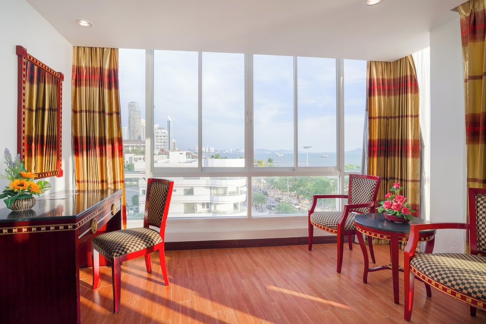 Jomtien Hisotel 43/62