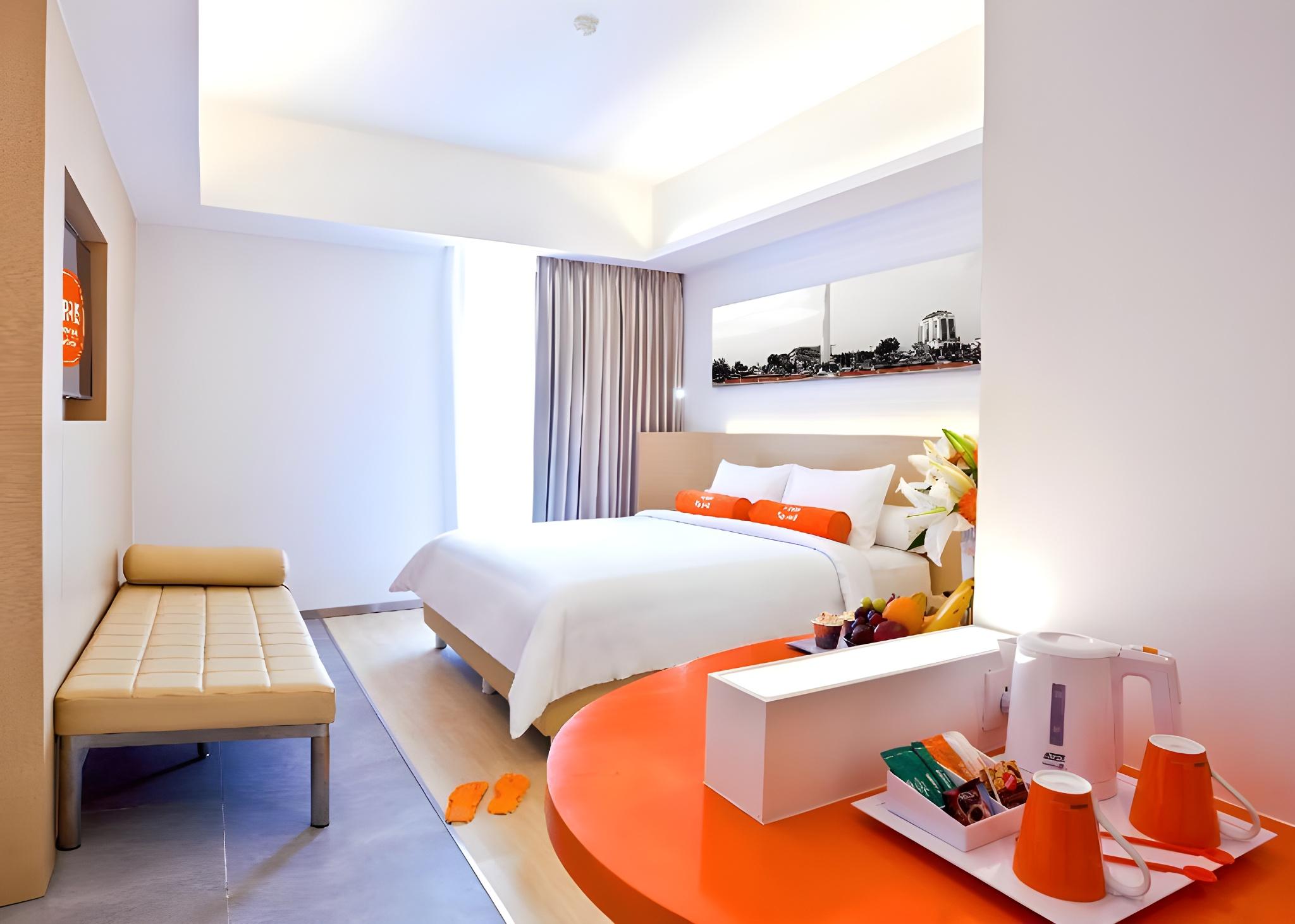 Unique, Double or Twin Bed