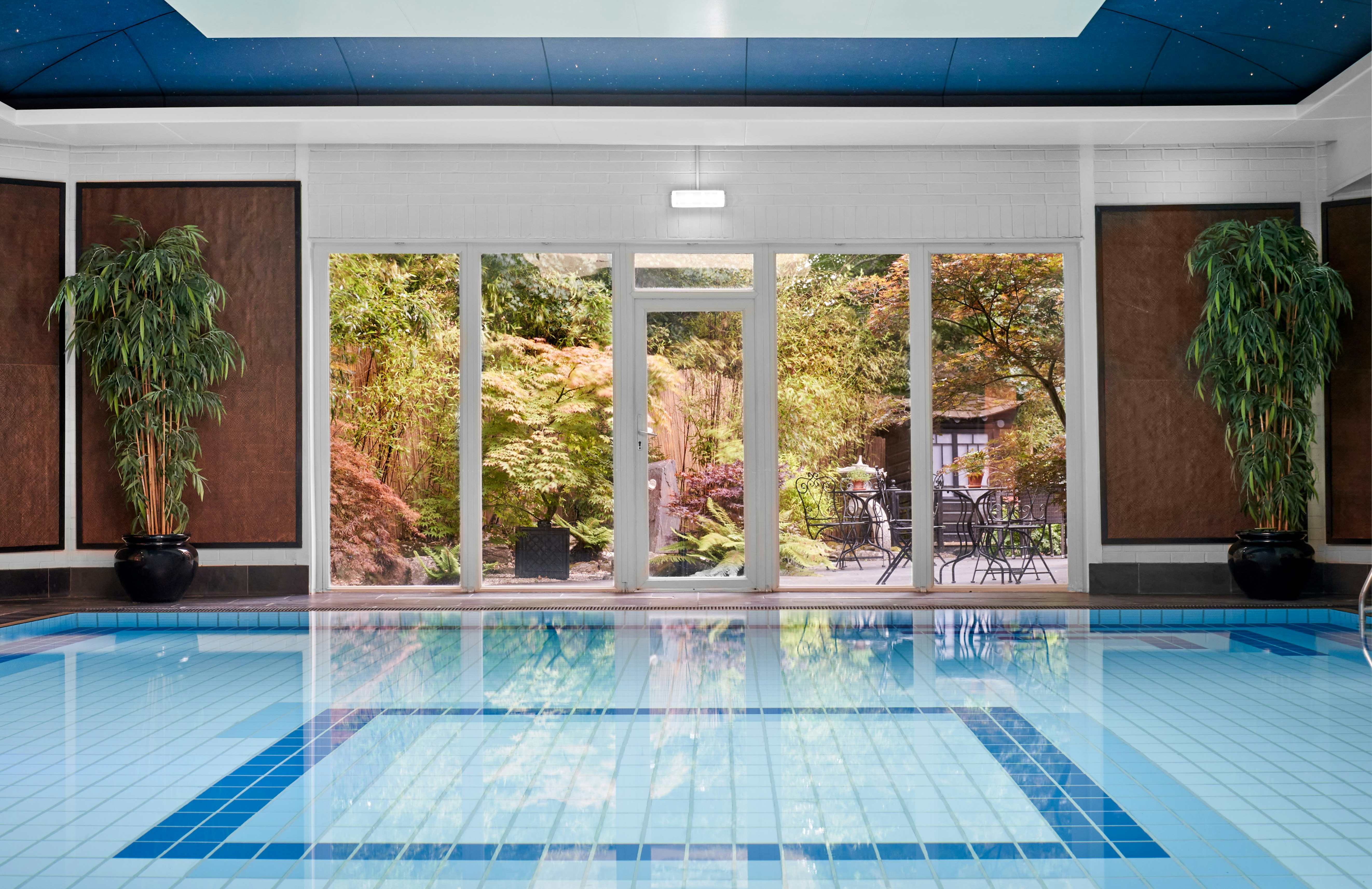Careys Manor & Senspa 31/55