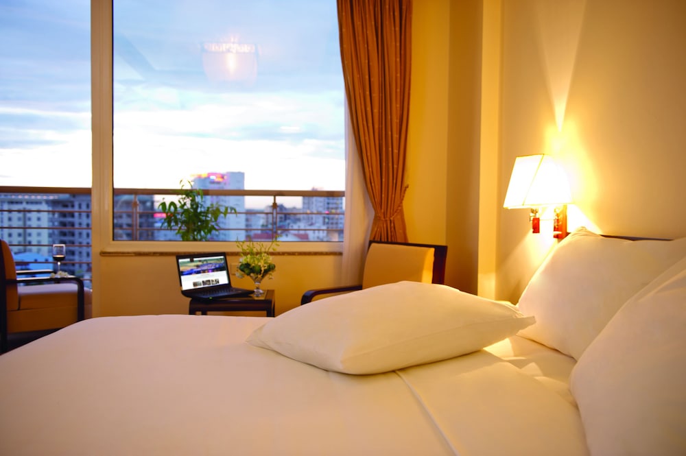 Cherish Hotel 20/50