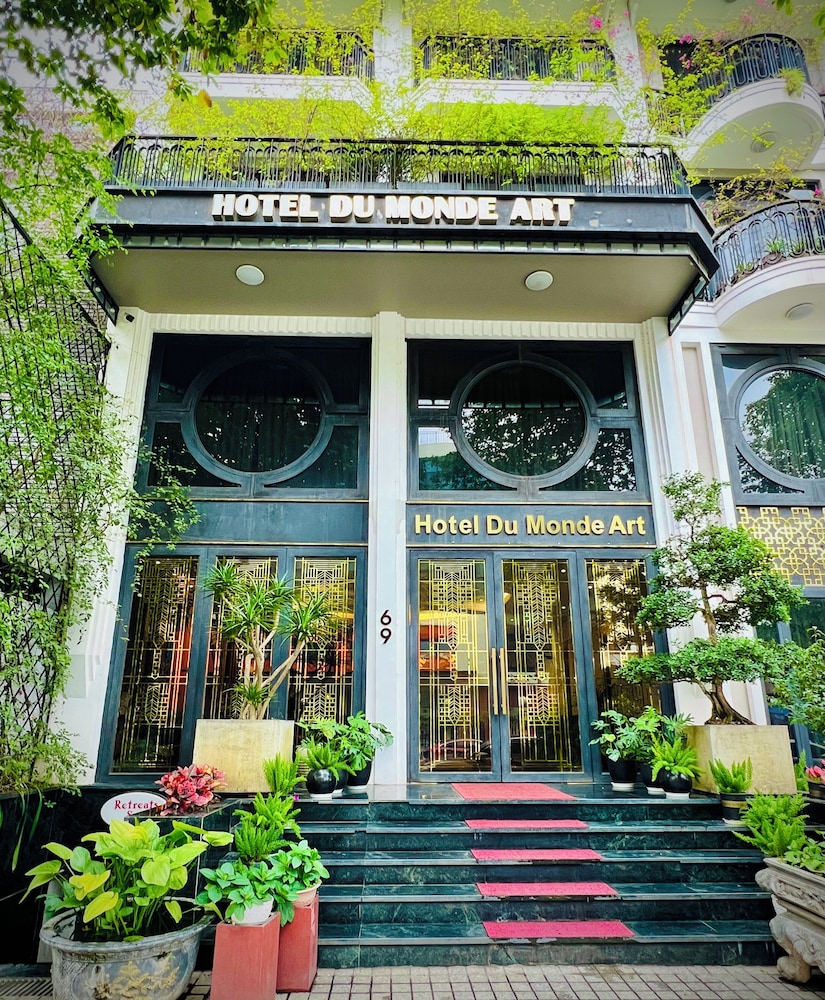 Hotel Du Monde Art 1/49