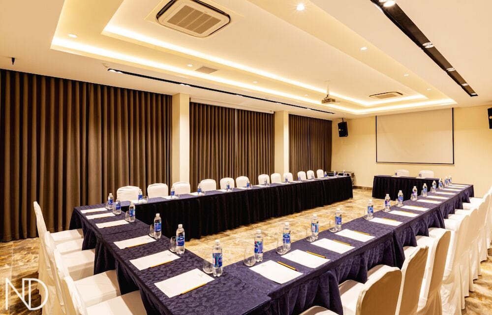 Phu Thang Grand Hotel 40/50