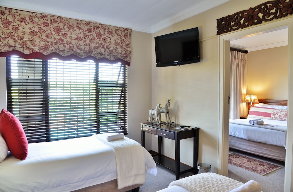 Stirling Manor Boutique Guest House 12/50