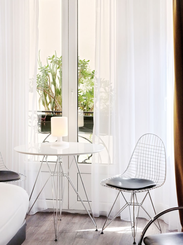 Arome Hôtel 60/72