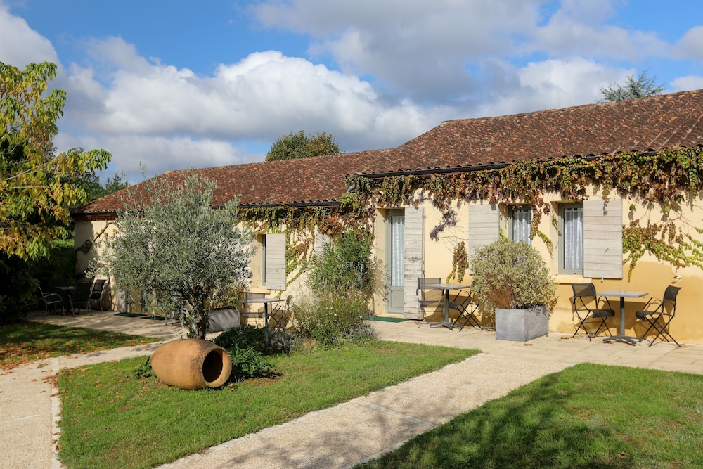 Le Mas de Castel 32/44