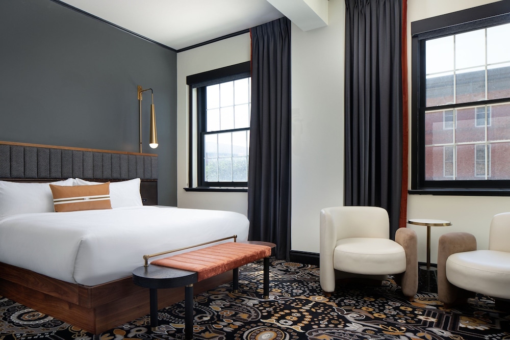 LaSalle Boutique Hotel 14/39