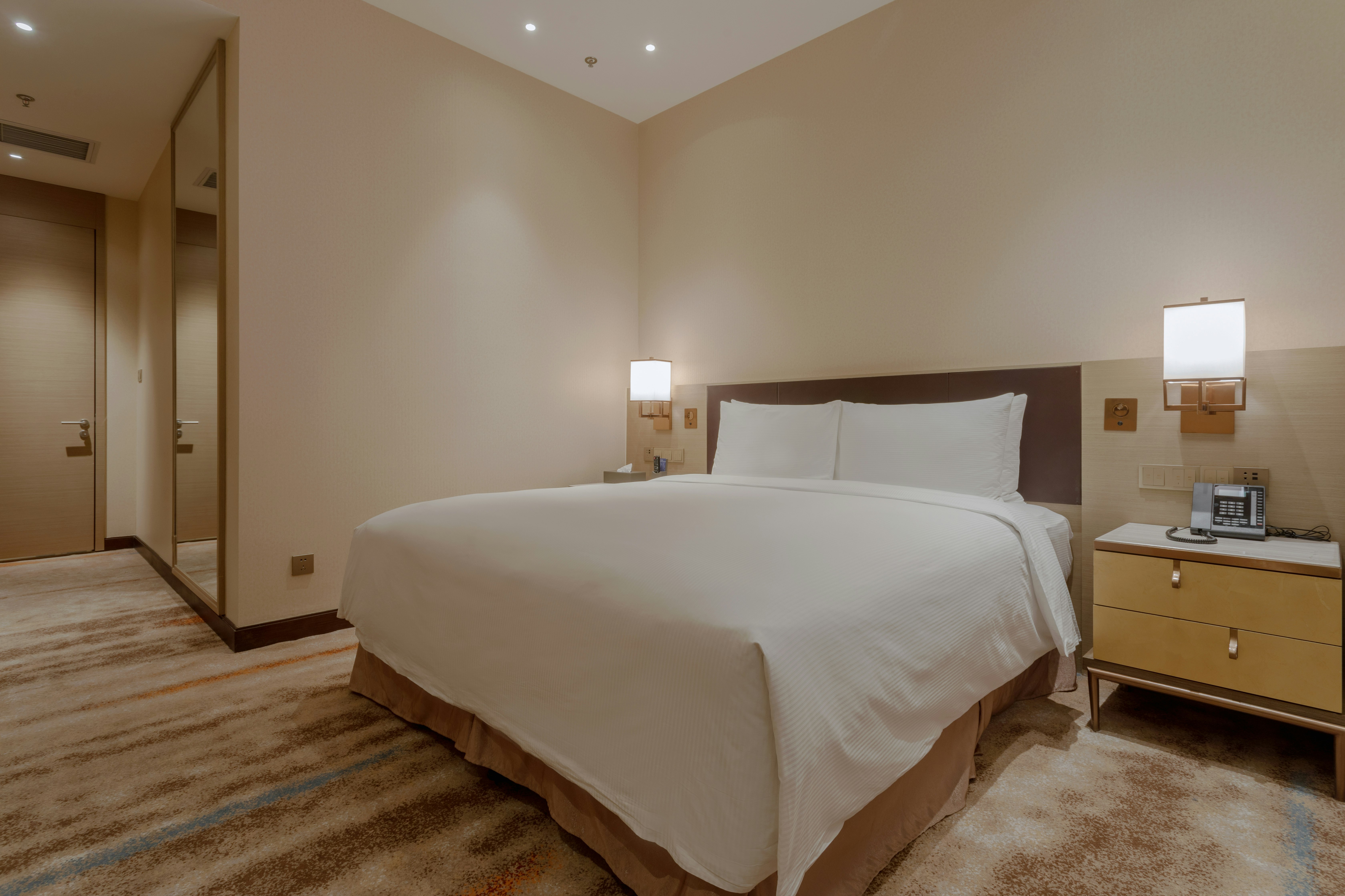 جناح عائلي، Hilton Shenyang 2/4