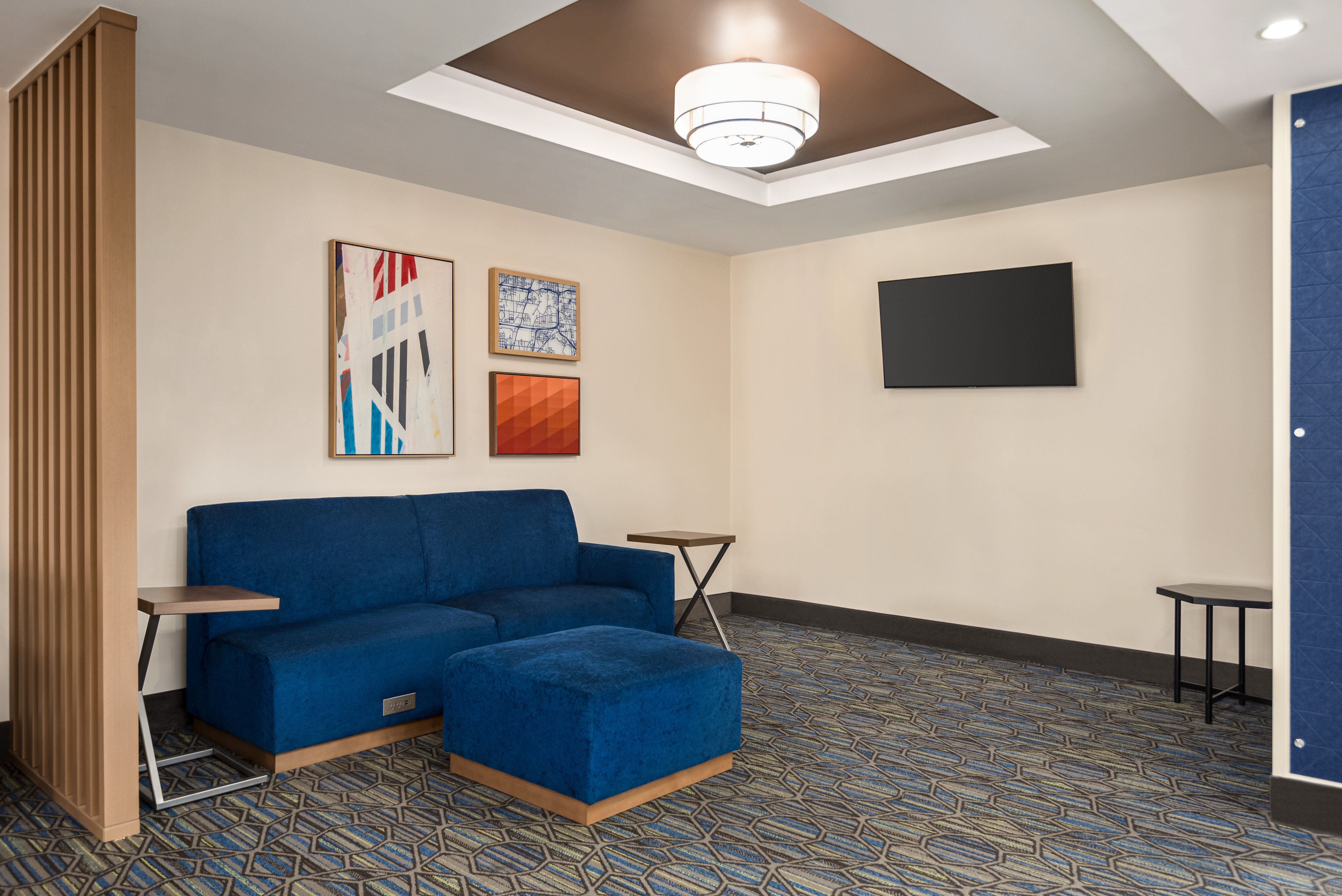 Holiday Inn Express Hotel And Suites Fredericksburg 40/44