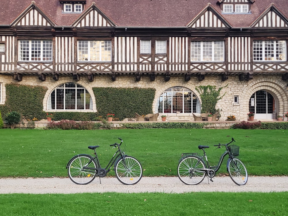 Manoir De Beaumarchais 23/34
